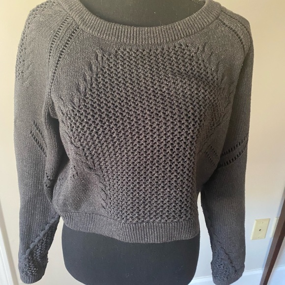 lululemon athletica Sweaters - Lululemon Pullover crop sweater